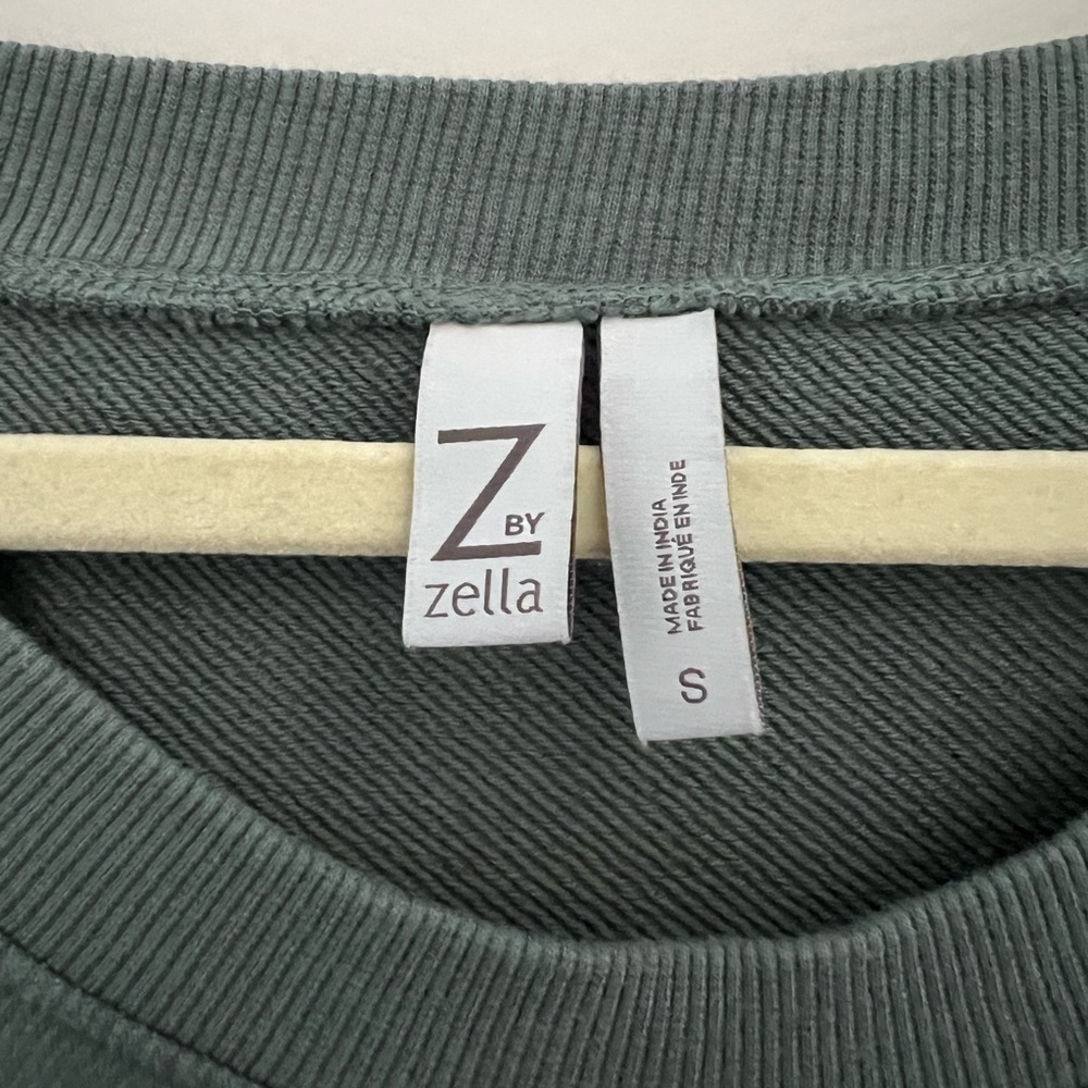 Z by Zella Cut Out Back Green Yoga Pullover | Size Small - Picture 4 of 4